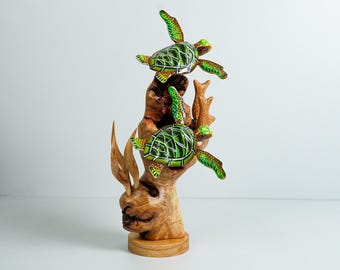 Couple Turtle Sculpture, Green Sea Turtle, Wood Carving, Ocean, Coral Reef, Handpainted Figurine, Office Decor, Birthday Gift
