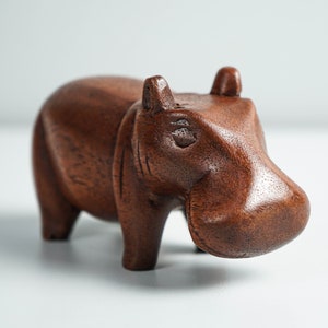 Statue d&#39;hippopotame en bois, figurine animale, hippopotame, sculpture sur bois, figurine, décoration faite main, décoration de bureau, cadeau pour frère, cadeau meilleur ami