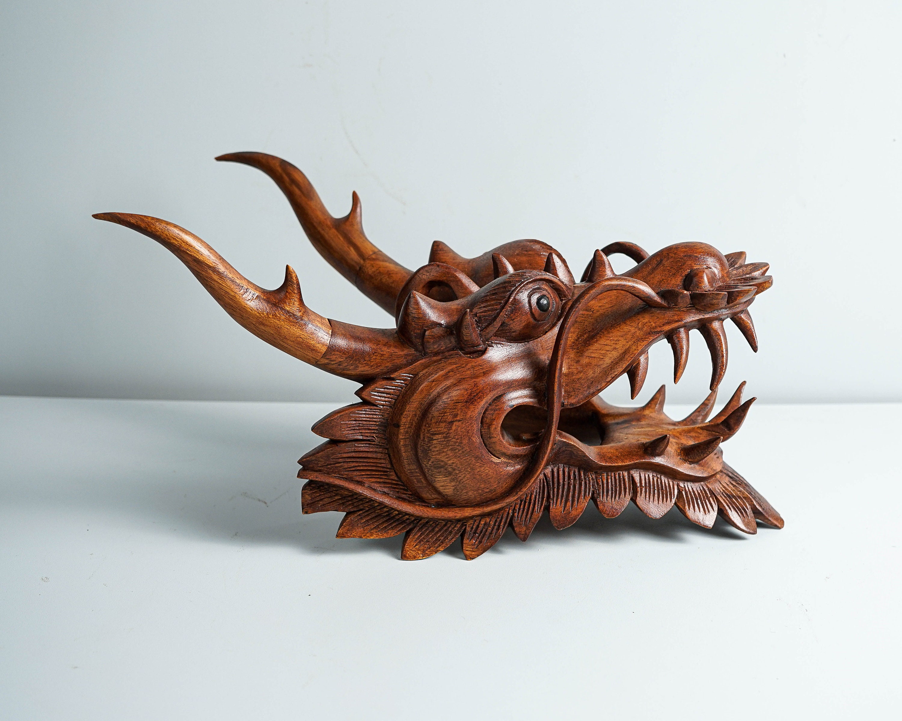 中国の龍の頭の像、吊り下げ彫刻、壁アート、木製の龍、風水 中国の龍の頭の像、吊り下げ彫刻、壁アート、木製の龍、風水