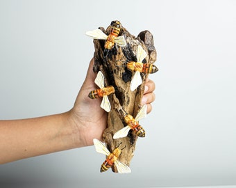 Bee Comb Statue, Bees Figurine, Wood Carving, Handmade, Painted, Wall Hanging, Animal Wall Decor, Unique Decoration, Christmas Gifts