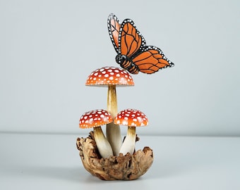 Butterfly on Mushroom Figurine, Painted Butterfly, Wood Carving, Handpainted Butterfly Ornaments, Insect, Cottagecore Decor, Gift for Her