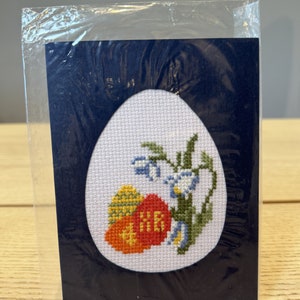 Tarjeta de Pascua ortodoxa hecha a mano punto de cruz estética ucraniana