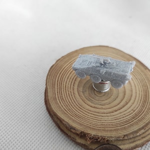 Veículo blindado militar em miniatura PUMA 6x6. Adequado para uso com ferrovias N-Scale. Carros modernos, dioramas, presentes, bolos DIY ou pintados.
