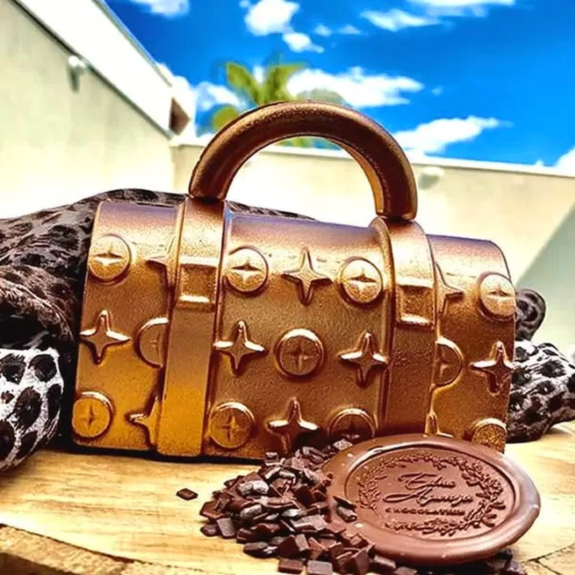Handbag cake tin cheap
