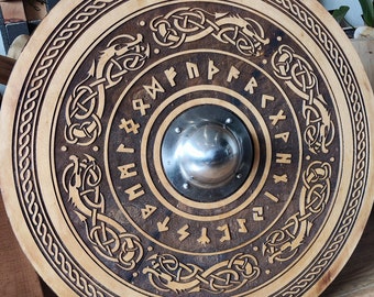 Viking cosplay shield in POPLAR CP with customizable engraving on the Run, French artisanal manufacture