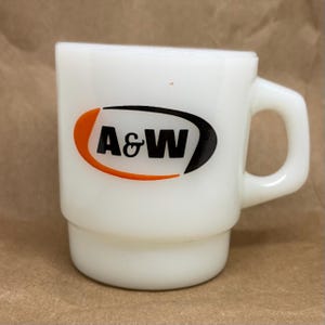 Vintage Fire King A & W Stapelbecher Milchglas - Anchor Hocking 1960er 1970er Jahre Restaurant Ware