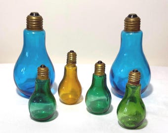 Vintage Lightbulb Salt & Pepper Shakers – Mid-Century Kitchen Set