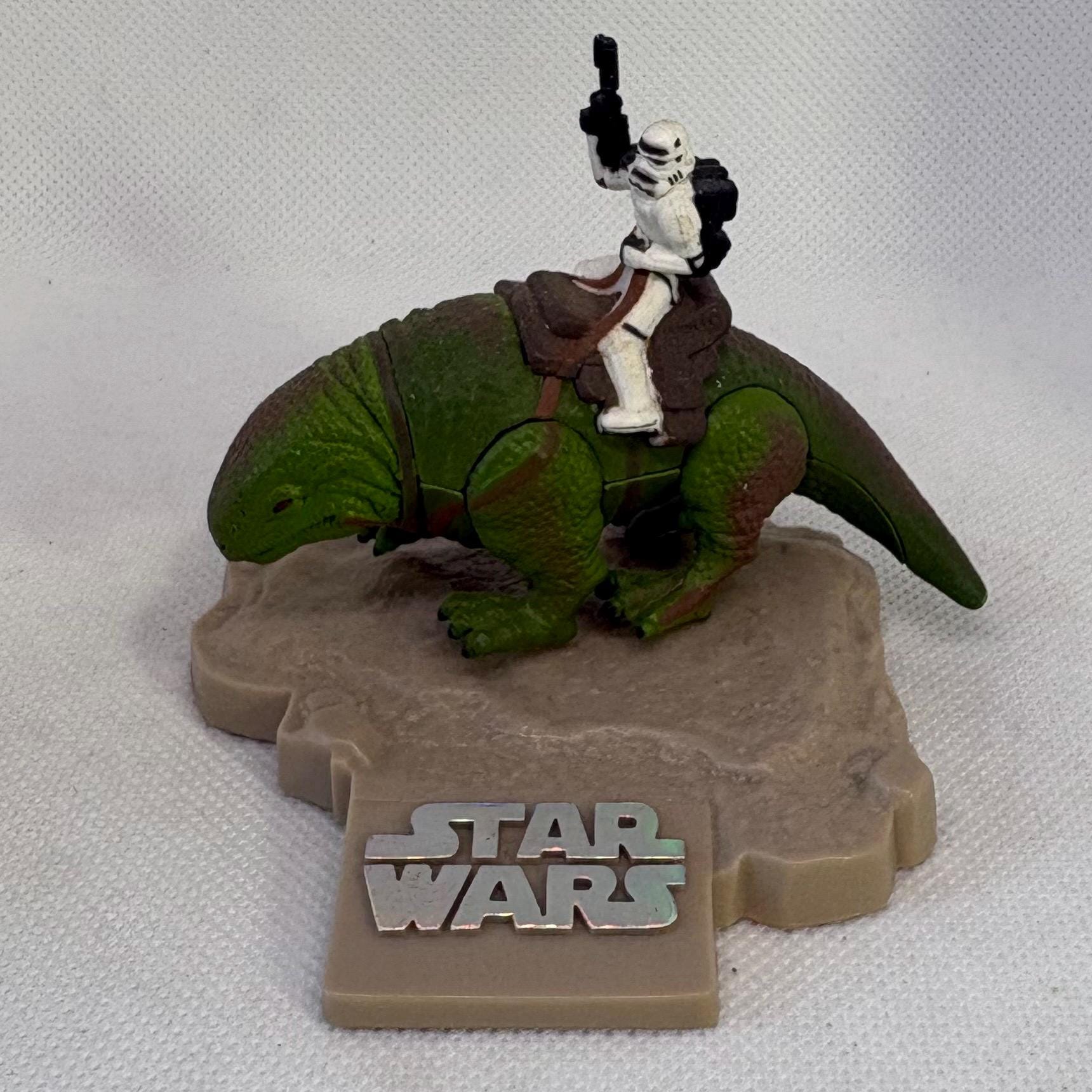 Stormtrooper dewback - Etsy 日本