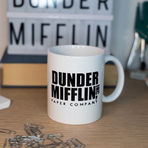 Le mug de bureau ASSISTANT du DIRECTEUR RÉGIONAL Dunder Mifflin Mug image 3