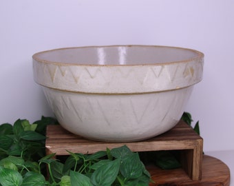 Antique Ruckel's Pottery 1870 White Hall Illinois 10" Sawtooth Mixing Bowl Stoneware Crock, Ruckel's Yellowware Pottery Salt Glazed 10" Bowl