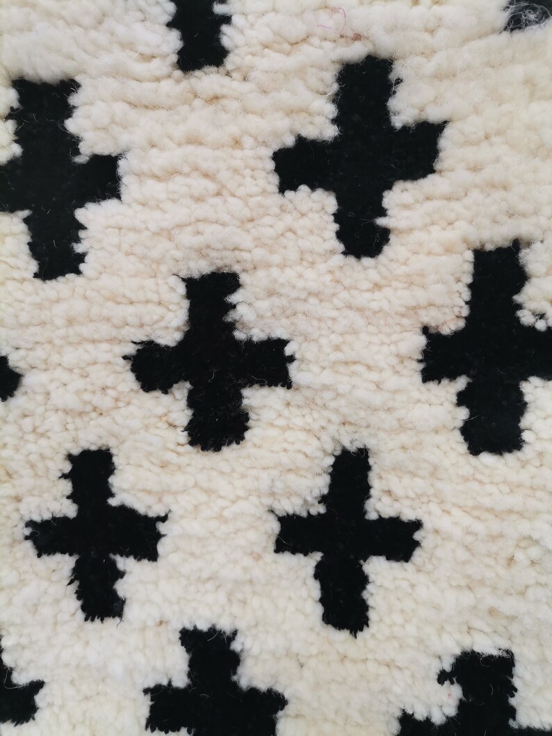 Black cross on white background, Moroccan Rug, Handmade rug, Berber rug, Beni ouarain rug, black cross, Customizable rug. image 5