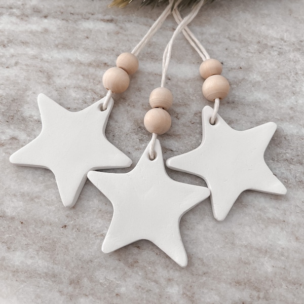 Skandi Stars - Baumschmuck aus Ton | Sterne | Christbaumschmuck | Ton Anhänger | Skandinavischer Weihnachtsbaum | minimalistisch | nordisch