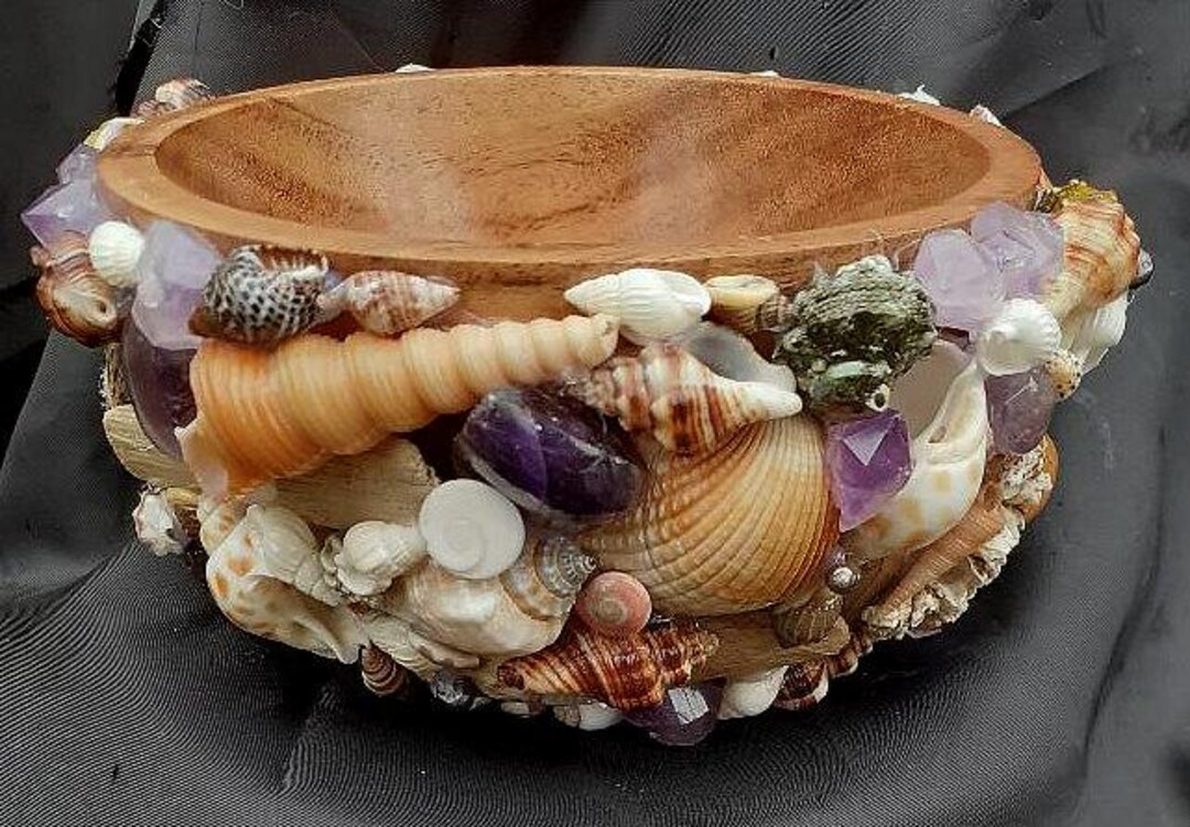 Witchery Shell The Sea Witch Shell, Driftwood and Amethyst Offering Bowl - Etsy