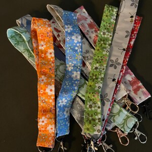Lanyard wristlet keychain key fob floral pattern cotton