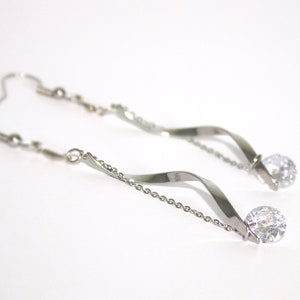 Mini Spinning Silk, Silber w / Glasdiamant, Spinner Ohrringe, 360 Spinner Ohrring, Tropfen Ohrring, Spirale Ohrring, Coil Ohrring, Twist, Helix