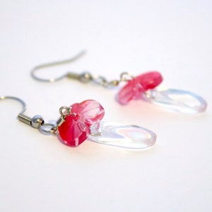 Red Russula Mushroom, spinner earrings, 360 spinner earrings, drop earring, leaf earring, tear drop, petal shape, mushroom, fungi, halloween
