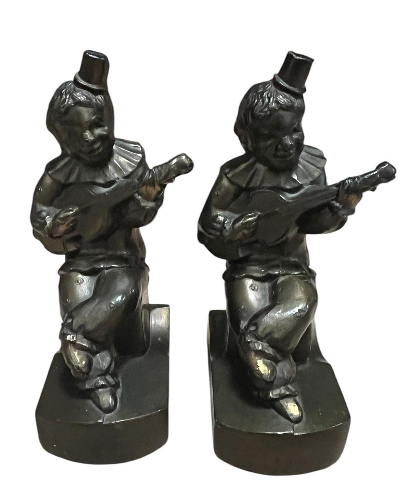 Rare... Statue Pierrot musicien, art déco ; fabriqué en France