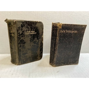 2 Vintage Holy Bible New Testament Saalfield Publishing Oxford University Pocket