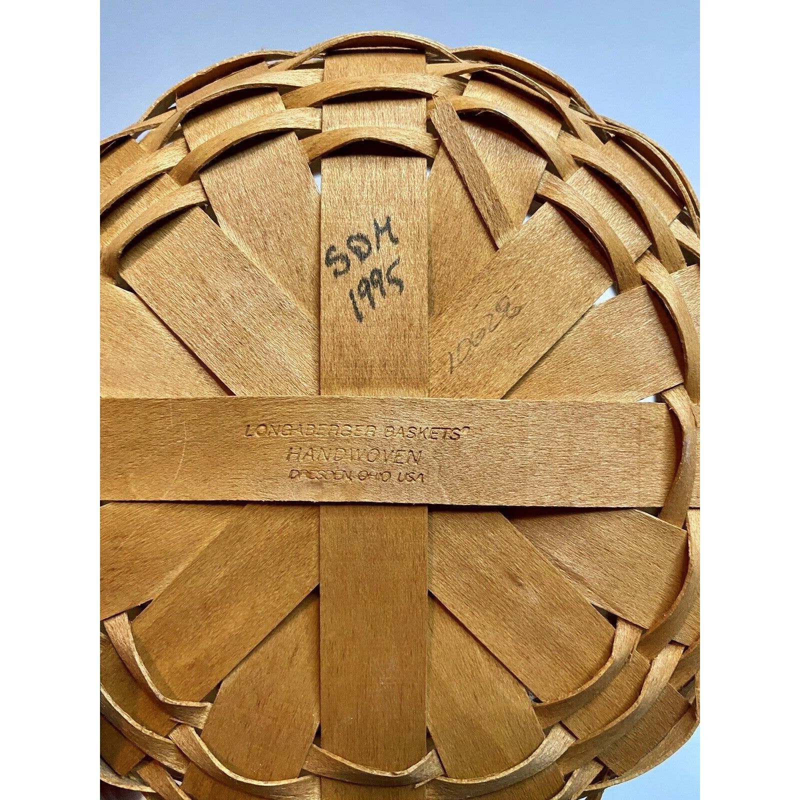 Longaberger Vintage 1995 Round Basket 4” Tall 7” Wide Leather
