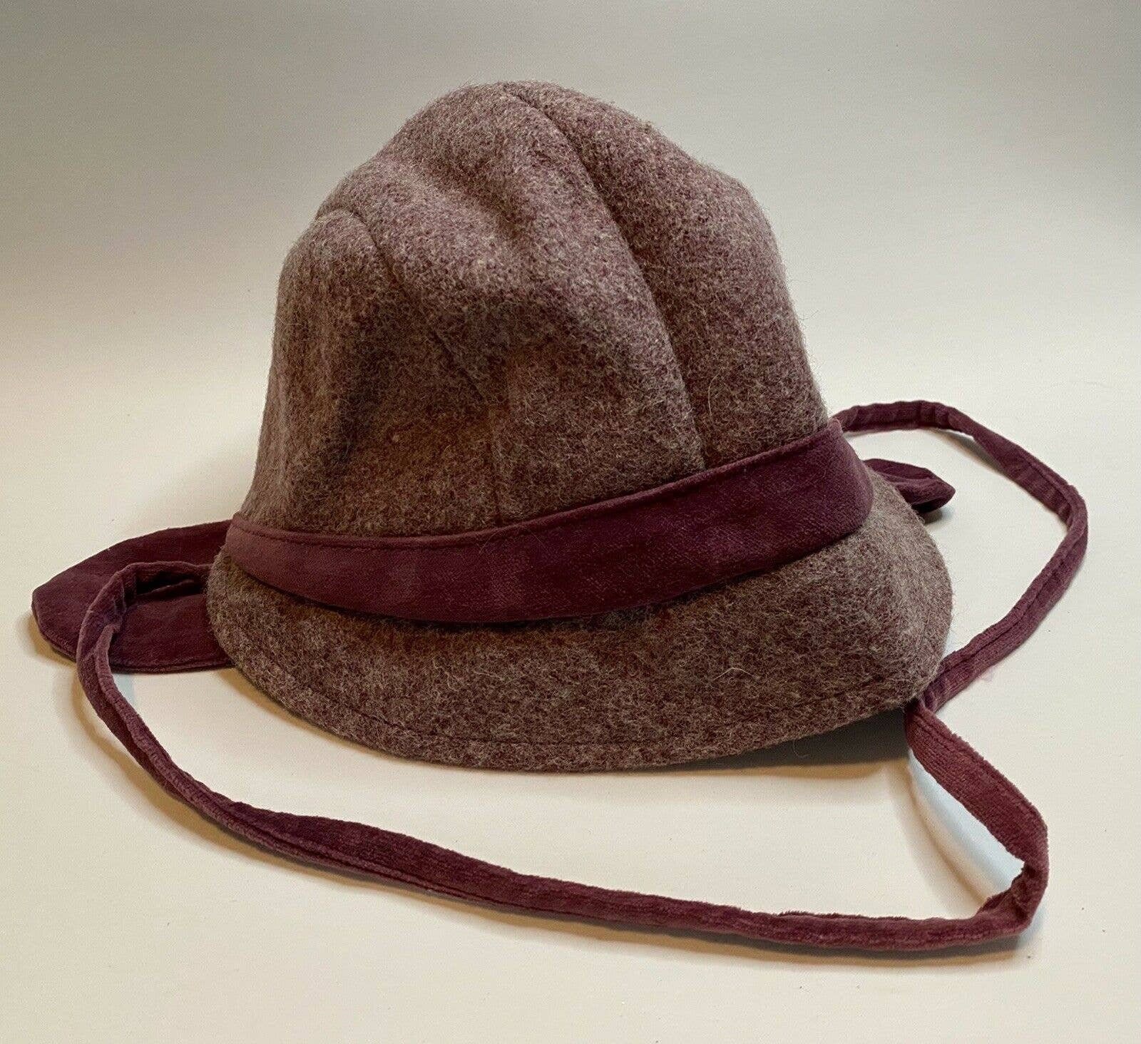 Vintage Rothschild Bonnet Hat Wool Blend Ear Flap Strap  display picture 1