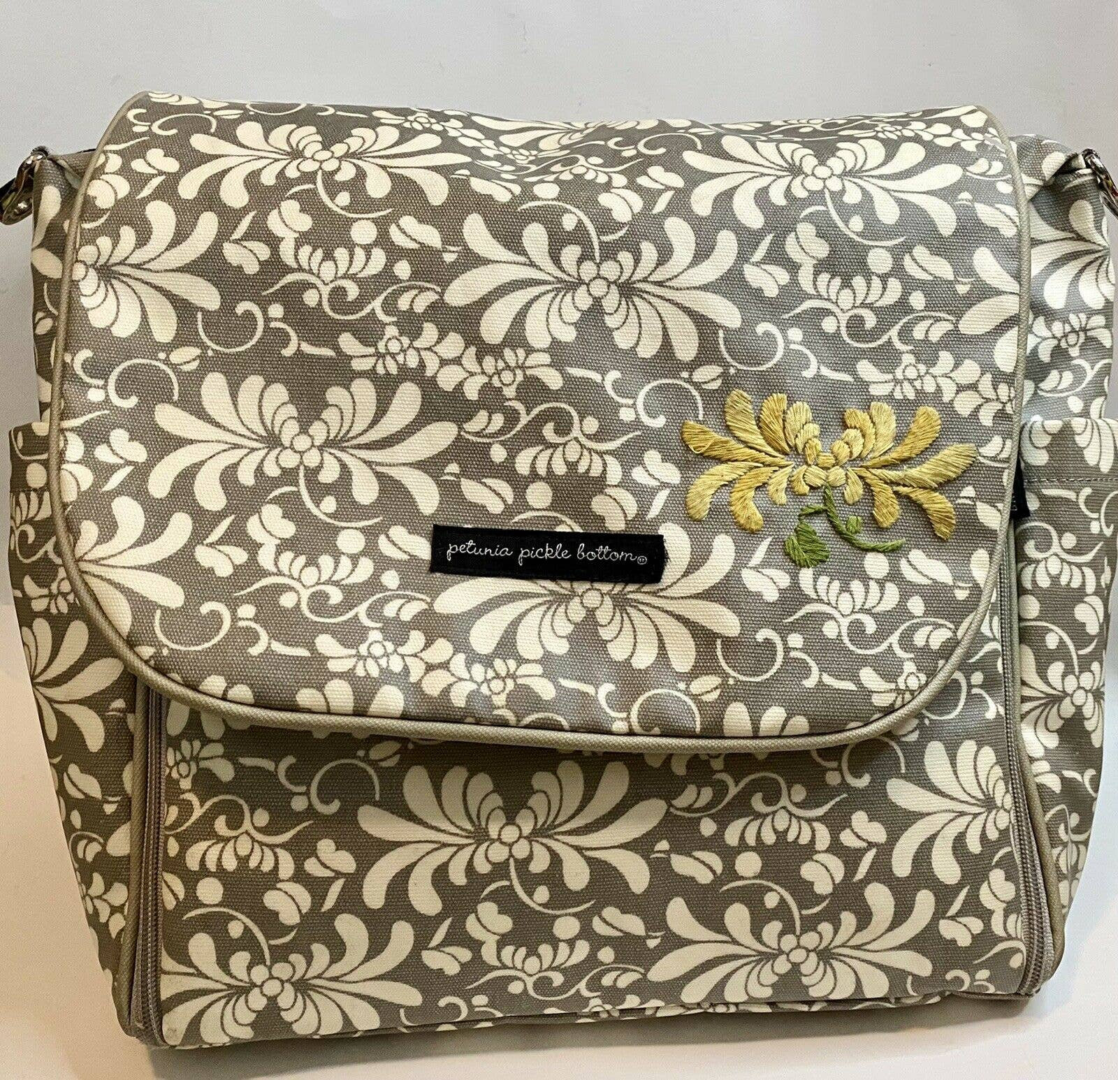 Petunia Pickle Bottom Backpack Diaper Bag BBGL 00 191 Yellow Embroidery  Flower -  Denmark