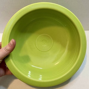Fiesta Serving Pasta Bowl Lemongrass Green 8.25” Home Laughlin Fiestaware