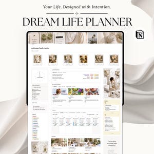Könnte beinhalten: Eine digitale Dream Life Planner-Vorlage auf einem Bildschirm mit dem Text Your Life. Designed with Intention. Die Benutzeroberfläche enthält eine Begrüßung, einen Produktivitäts-Hub, einen Essensplaner, einen Kalender und verschiedene Aufgabenlisten.