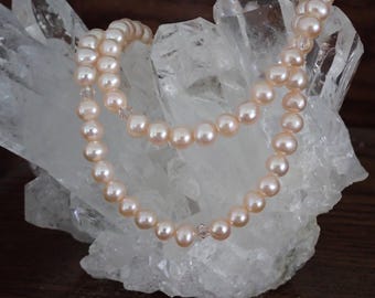 PeachyMauve Freshwater Pearls and Crystals Gemstone Necklace