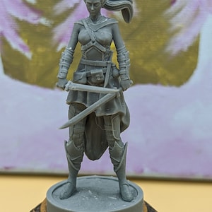 Warrior Elanor -Elf Girls | 3D Resin Art,DnD,Wargaming,Tabletop Gaming Miniature,Gloomhaven,Catan,Pathfinder,Heroes Quest,RPG,Scyth,Gift,GM