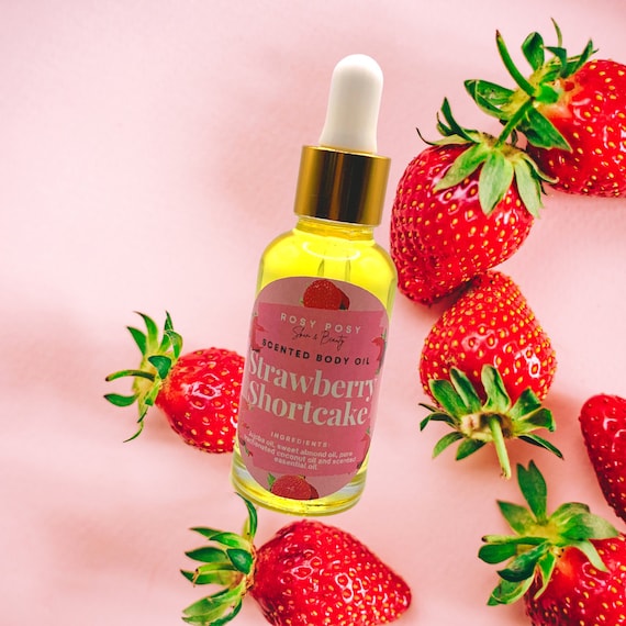 Check out @ancientcosmetics for this Strawberry Shortcake 🍰 Bodyoil g