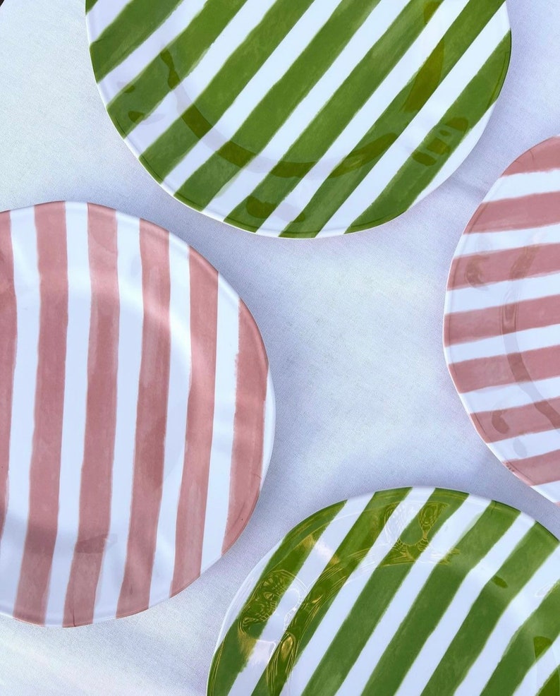 Melamine Vintage Style Striped Dinner Plates Set of 4pcs High Quality heavy plastic Mix of Green & Pink