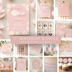 Peut inclure: Ensemble de fournitures de fête roses sur le thème des marguerites pour un premier anniversaire. Comprend des invitations, des panneaux, des décorations de cupcakes, des étiquettes de bouteilles d'eau et des bannières. Le texte comprend "Isn't she wonderful!" et "Amelia is turning one!"