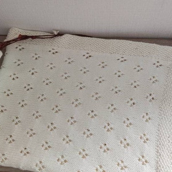 Hand knitted merino wool baby blanket