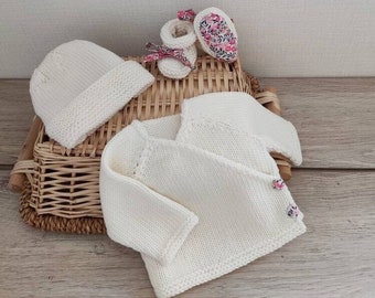 Wrapover bra set with matching hat and slippers in off-white merino wool and liberty buttons