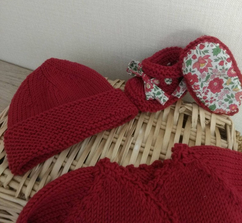 Heart wrap bra set with matching hat and slippers in red merino wool and liberty fabric image 8