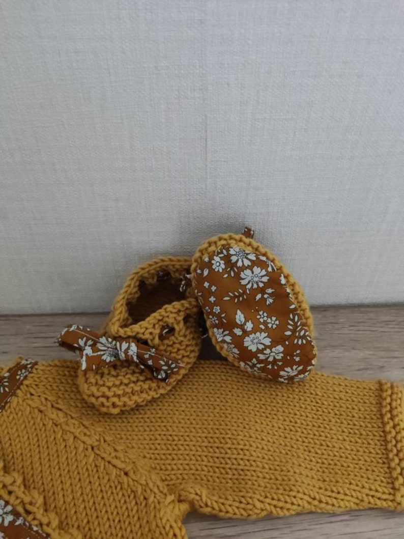 Baby crop top, slippers and beguin set in mustard merino wool and liberty capel fabric image 9