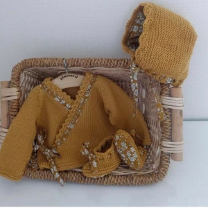 Baby crop top, slippers and beguin set in mustard merino wool and liberty capel fabric image 2