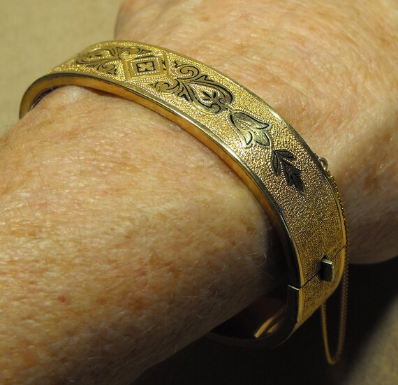 Antique Hinged Bangle Gold Filled Bracelet with T… - image 10