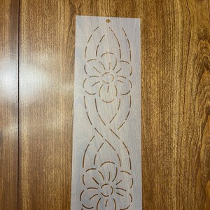 Flower border stencil 4&quot;wide