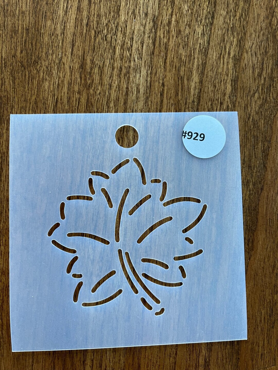 Mini Maple Leaf Stencil 2.5