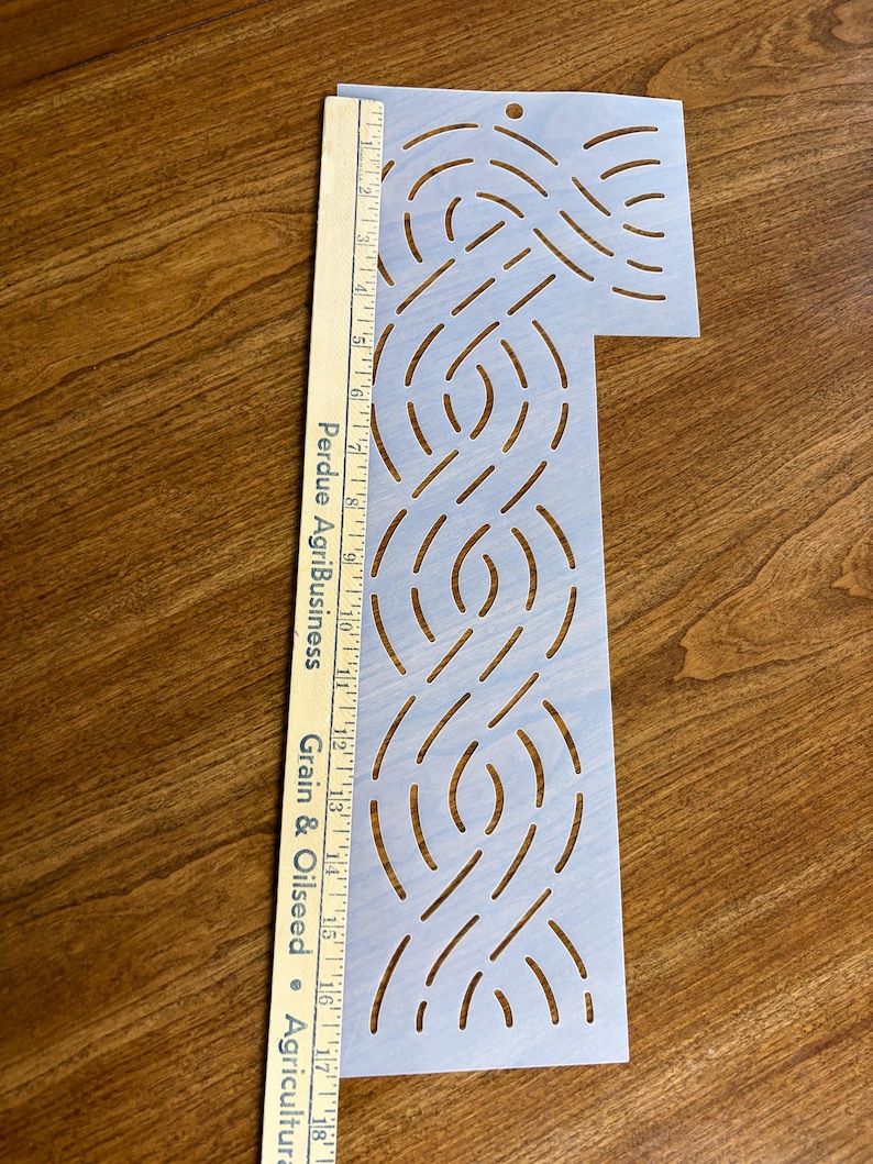 Double Interlocking Cable Corner Border Stencil 3.75