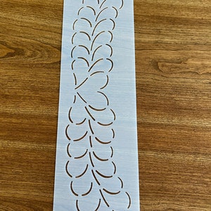 Feather & heart border stencil 4.25&quot;