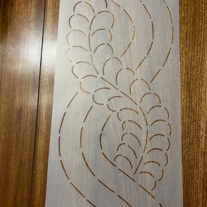 Feathers and scallops border quilt stencil 8&quot;
