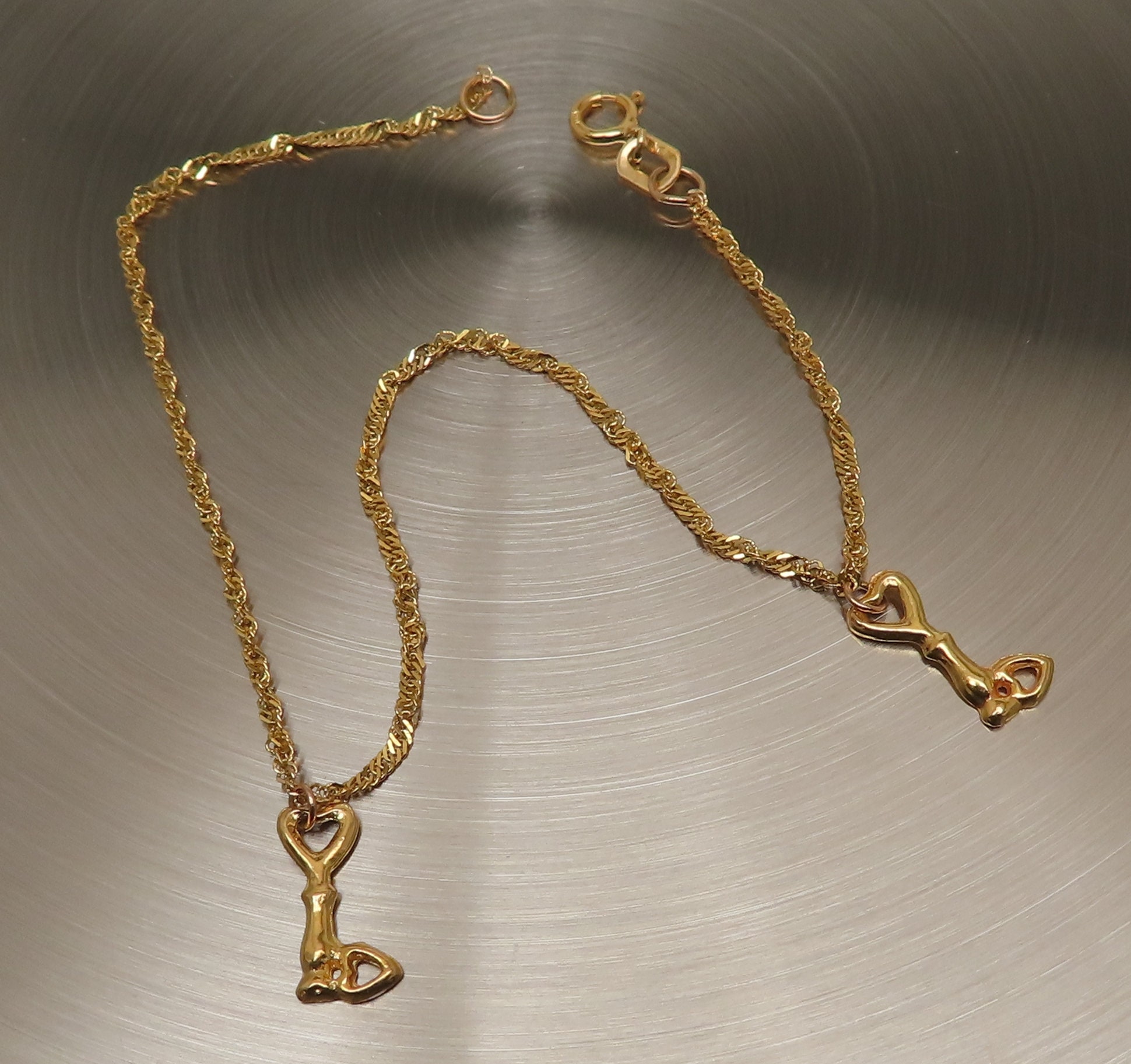 Jcm 10k heart best sale necklace