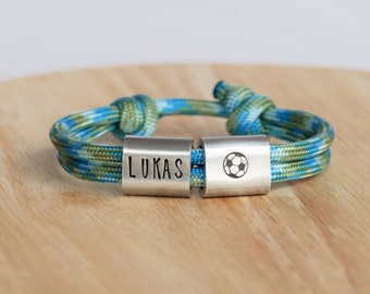 Jungen Fußball Gravur Armband personalisiert mit Namen, Geschenk zur Einschulung