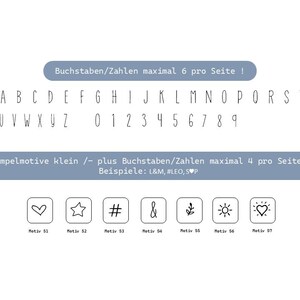 Puede incluir: Una hoja de papel con fondo azul y texto blanco. El texto dice "Buchstaben/Zahlen maximal 6 pro Seite!" y enumera el alfabeto y los n&uacute;meros del 0 al 9. Debajo, el texto dice "Stempelmotive klein / plus Buchstaben/Zahlen maximal 4 pro Seite!" y enumera ejemplos de dise&ntilde;os de sellos. Los ejemplos incluyen un coraz&oacute;n, una estrella, un hashtag, una ampersand, una hoja, un sol y un coraz&oacute;n.