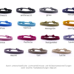 Puede incluir: Un conjunto de 15 pulseras de doble capa en varios colores, incluyendo negro, gris, azul, turquesa, verde, amarillo, rosa, fucsia, burdeos, lavanda, malva, marr&oacute;n claro y latte. Las pulseras est&aacute;n hechas de un material suave y el&aacute;stico y son perfectas para a&ntilde;adir un toque de color a cualquier atuendo.