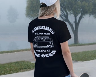 The Van Unisex T-Shirt 100% Bio Baumwolle mit normaler Passform -Digital Rückenprint -Camper Grafik T-Shirt für Männer & Frauen Reise Motiv