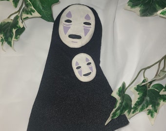 No face wall hanging