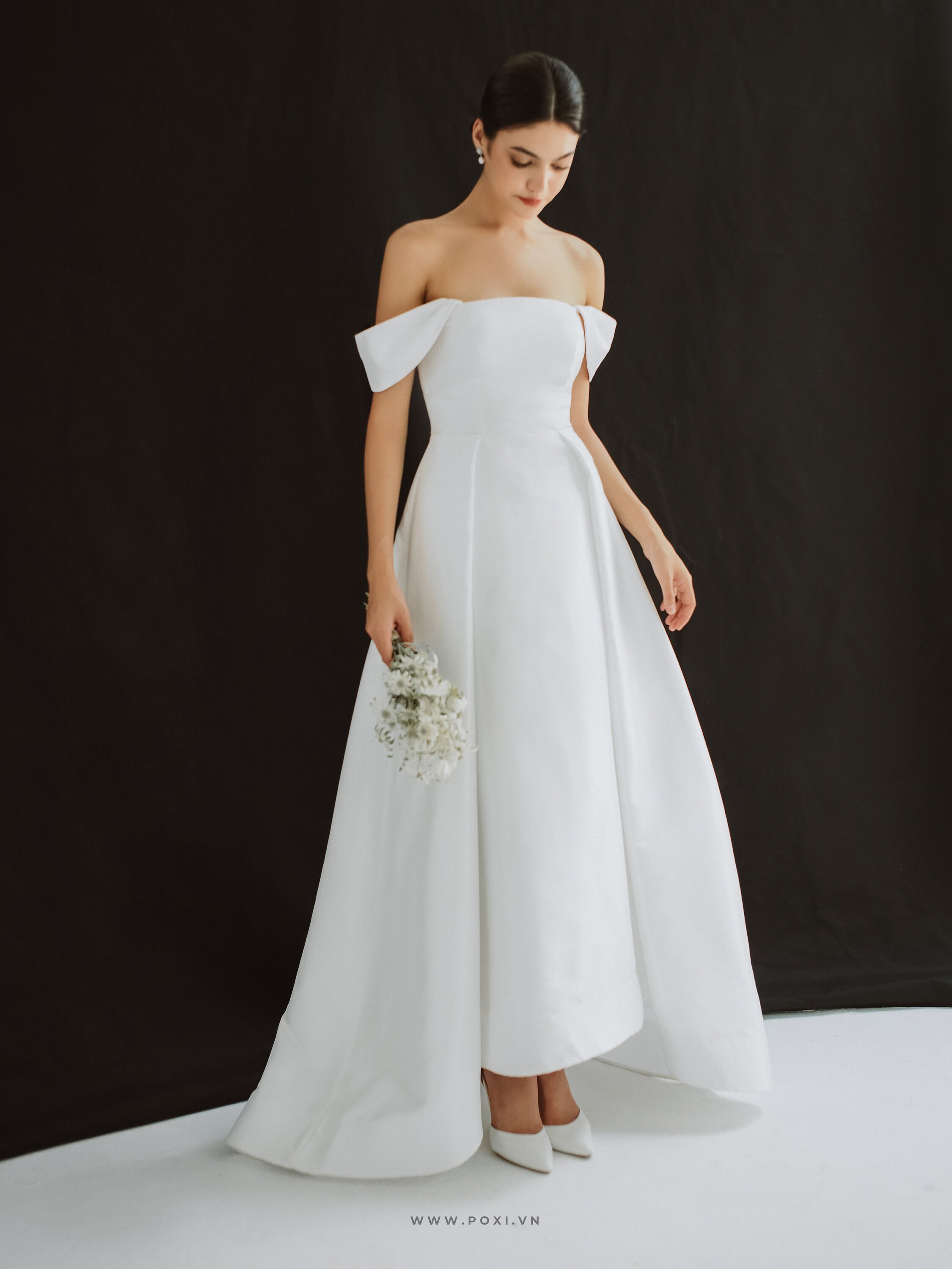 Off-shoulder Wedding Dress / Modest Wedding Dress